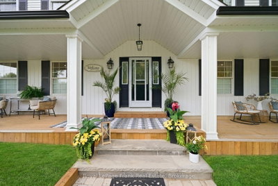 246 Cochrane Street • Scugog, ON photo 2