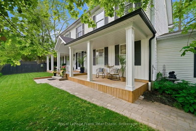 246 Cochrane Street • Scugog, ON photo 3