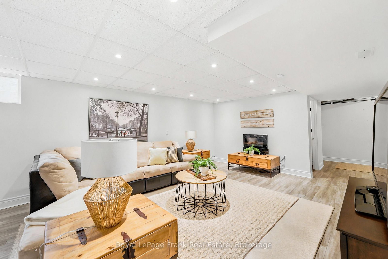 246 Cochrane Street • Scugog, ON photo 40