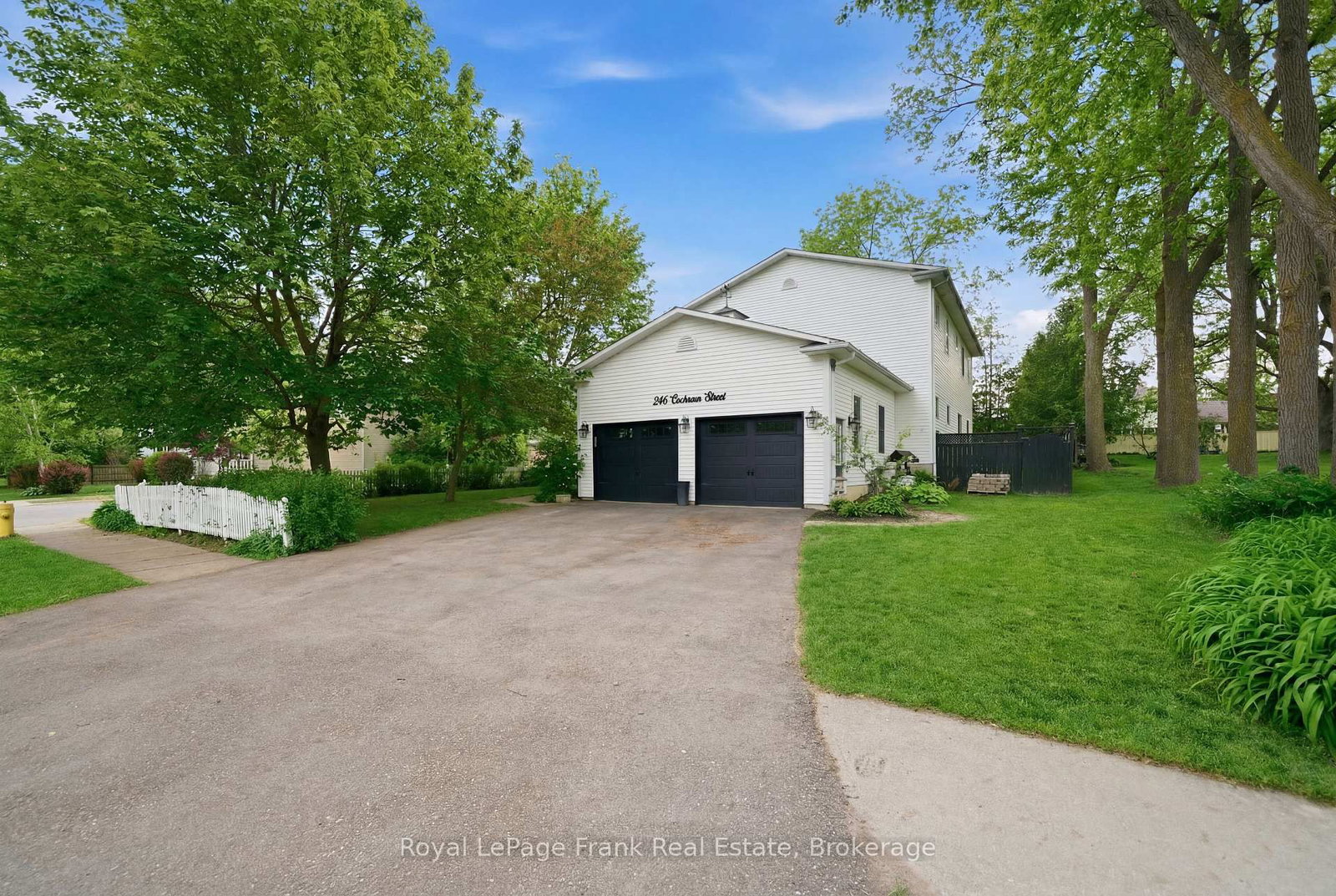 246 Cochrane Street • Scugog, ON photo 48