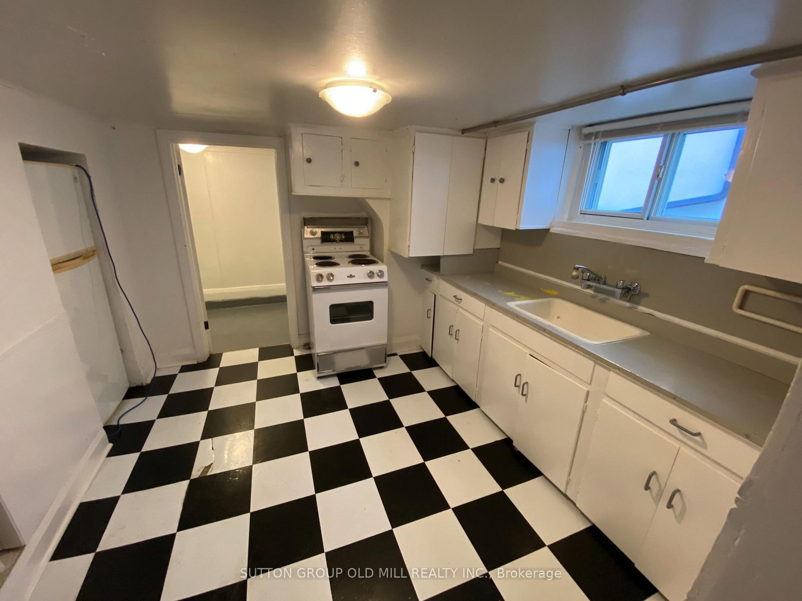 46 Richard Avenue • Toronto, ON photo 31