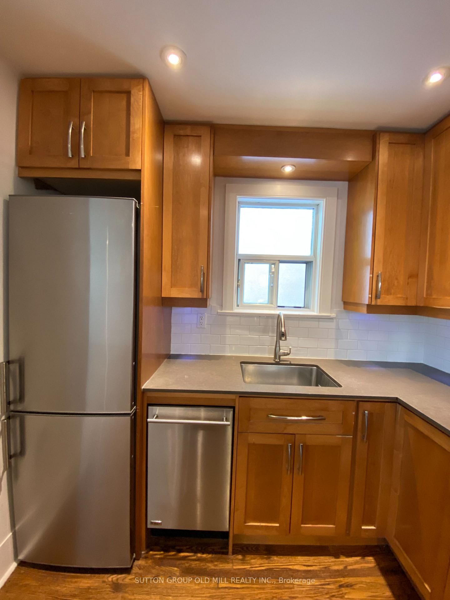 46 Richard Avenue • Toronto, ON photo 6