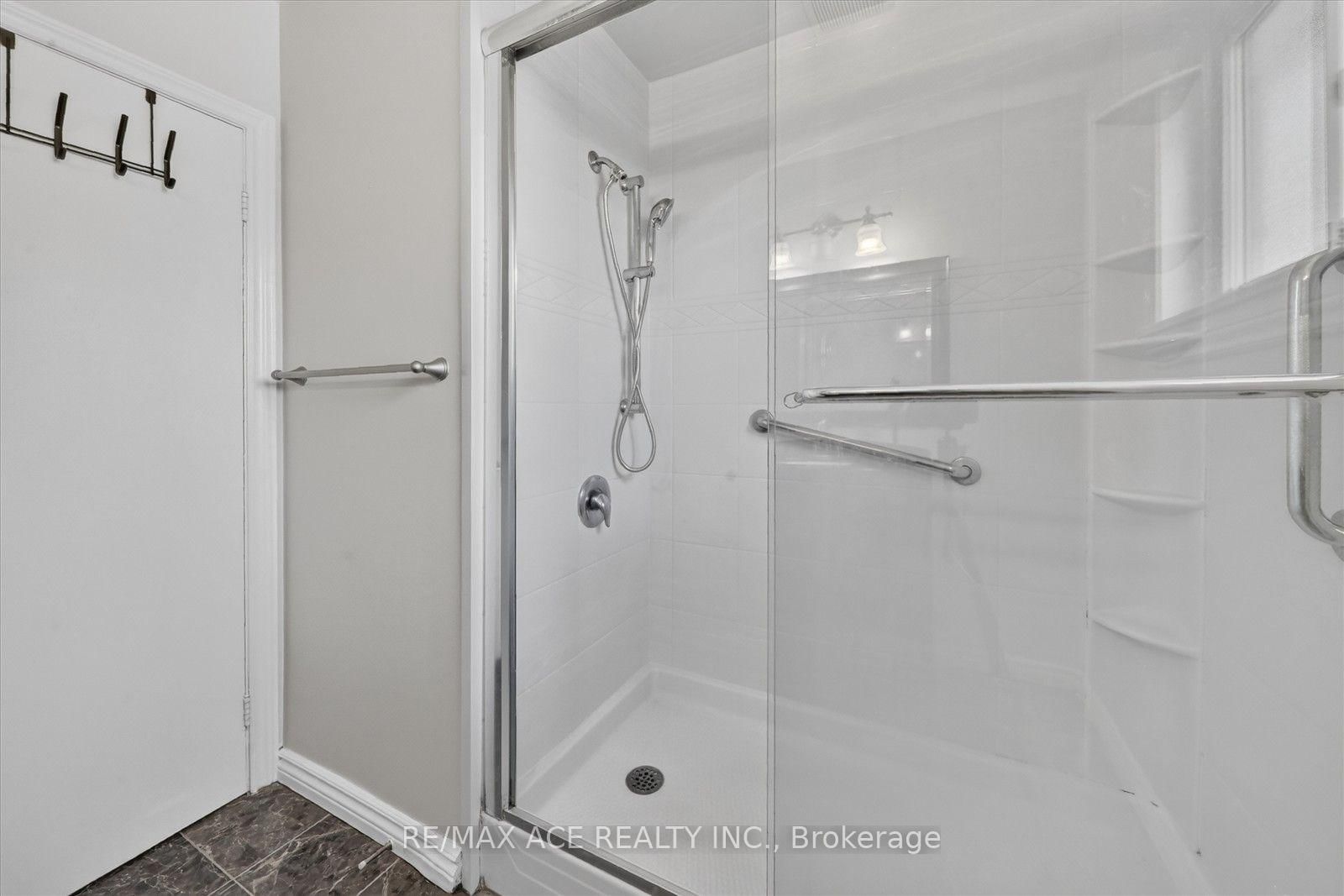 100 Merkley Square • Toronto, ON photo 24