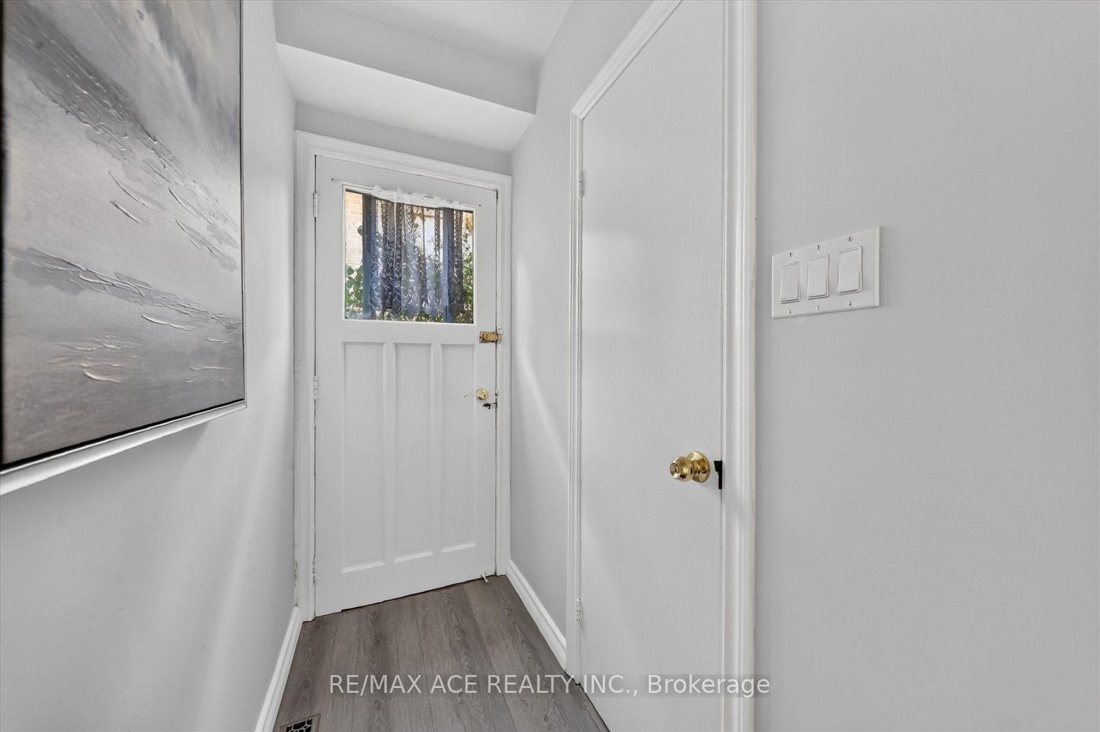 100 Merkley Square • Toronto, ON photo 30
