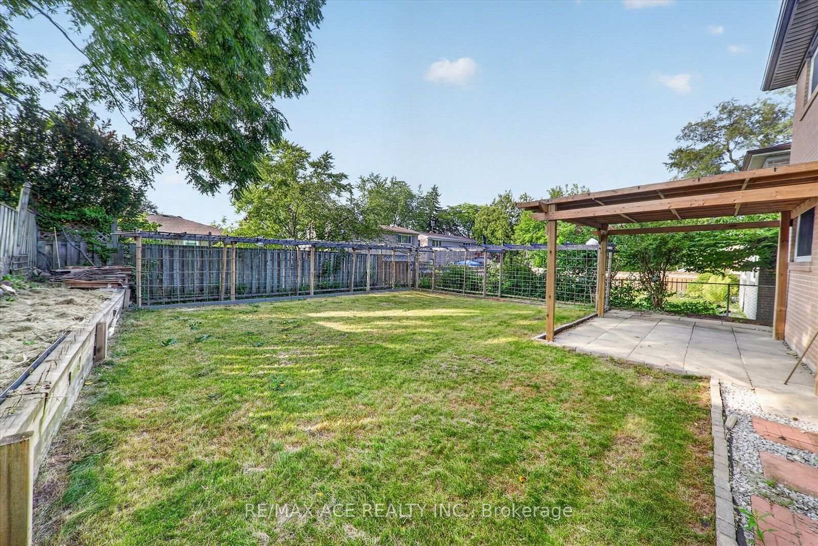 100 Merkley Square • Toronto, ON photo 41