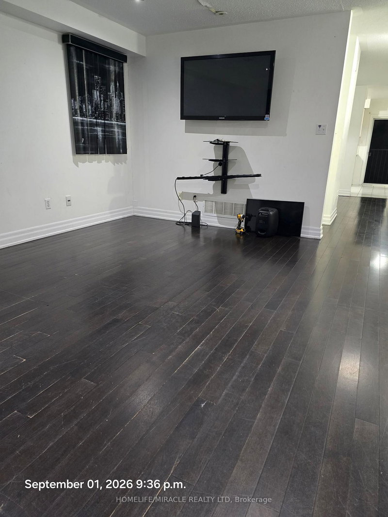 1 - 2800 Eglinton Avenue E