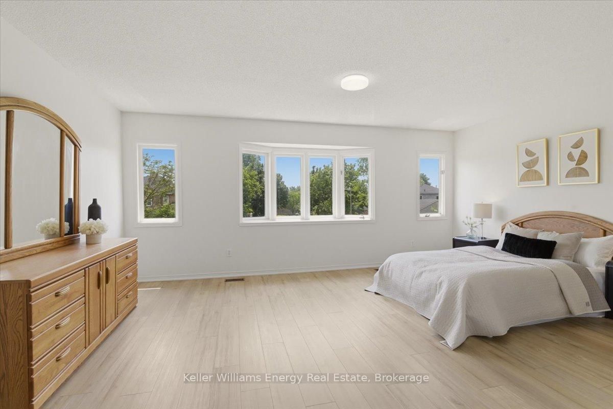 70 Willowbrook Drive • Whitby, ON photo 28