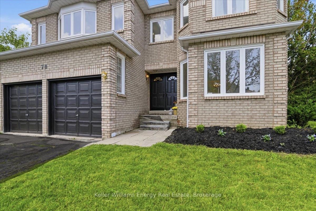 70 Willowbrook Drive • Whitby, ON photo 3