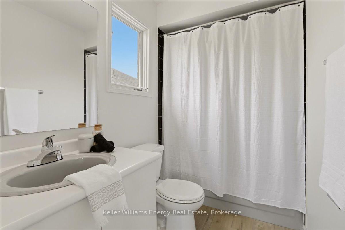70 Willowbrook Drive • Whitby, ON photo 32
