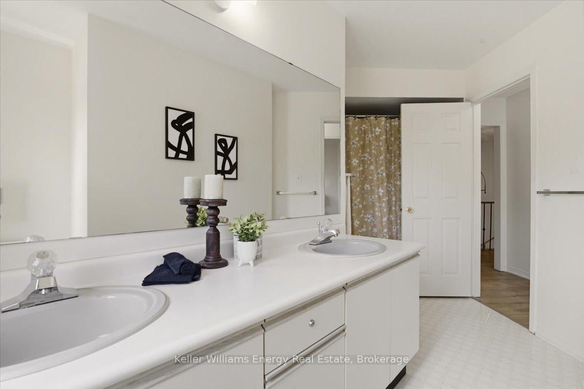 70 Willowbrook Drive • Whitby, ON photo 39
