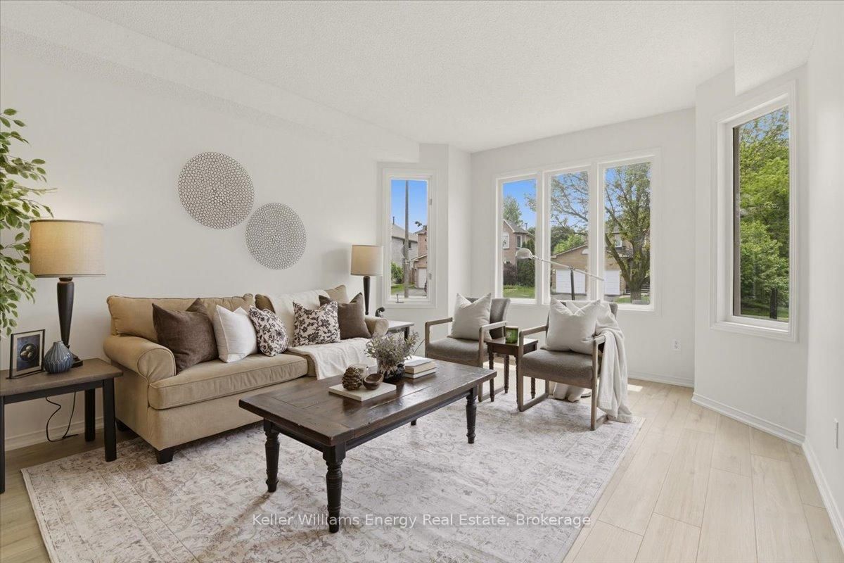 70 Willowbrook Drive • Whitby, ON photo 8