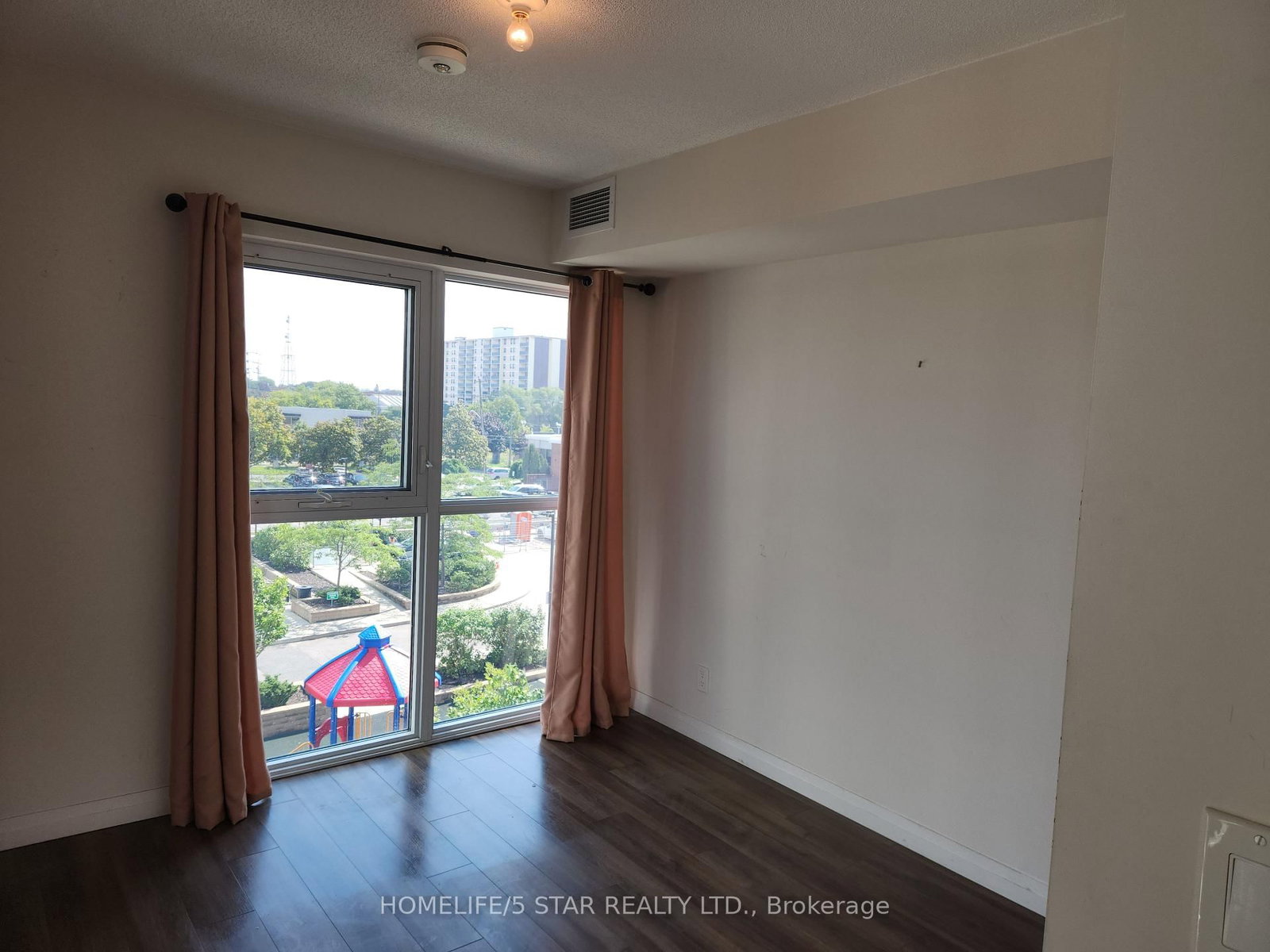 2150 Lawrence Avenue E • #312 • Toronto, ON photo 4