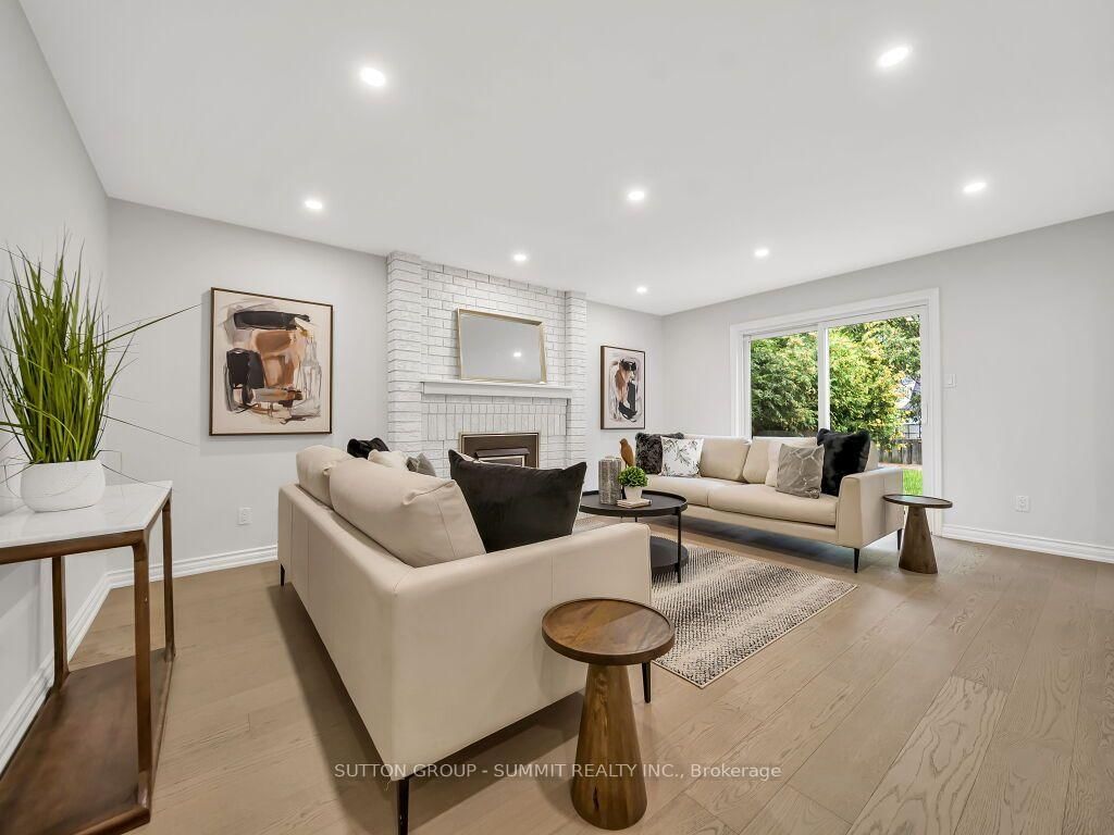 7 Winding Court • Toronto, ON photo 23