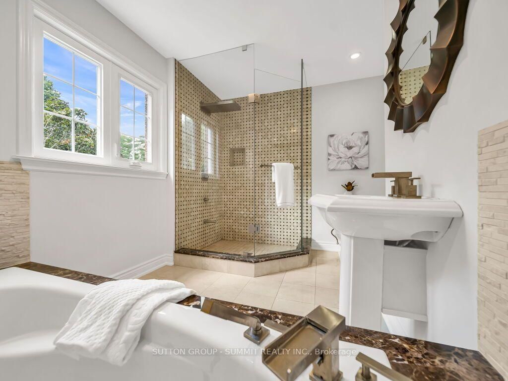 7 Winding Court • Toronto, ON photo 31