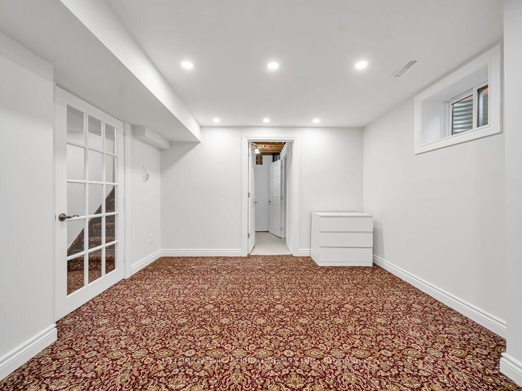7 Winding Court • Toronto, ON photo 40