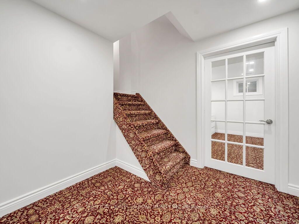 7 Winding Court • Toronto, ON photo 41