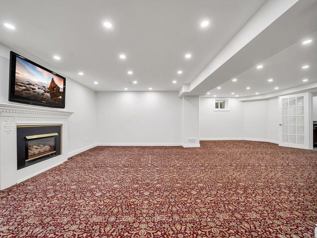 7 Winding Court • Toronto, ON photo 44