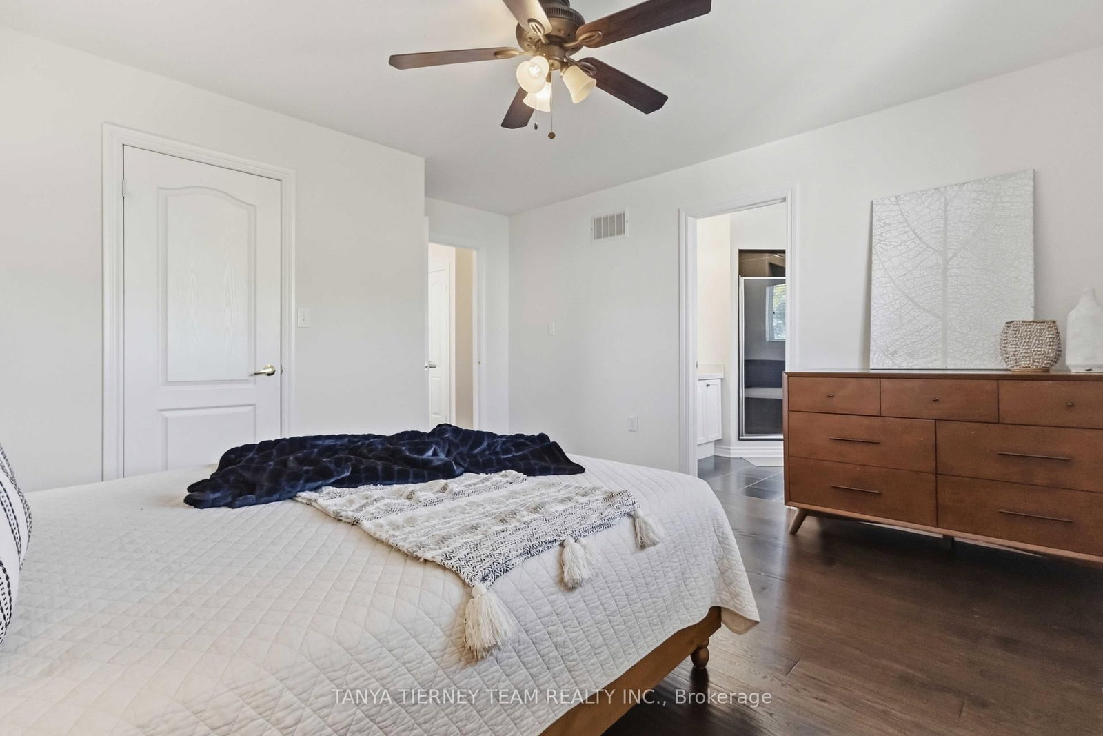 26 Chiswick Avenue • Whitby, ON photo 27