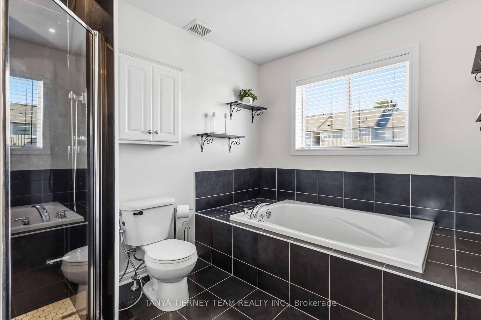 26 Chiswick Avenue • Whitby, ON photo 29