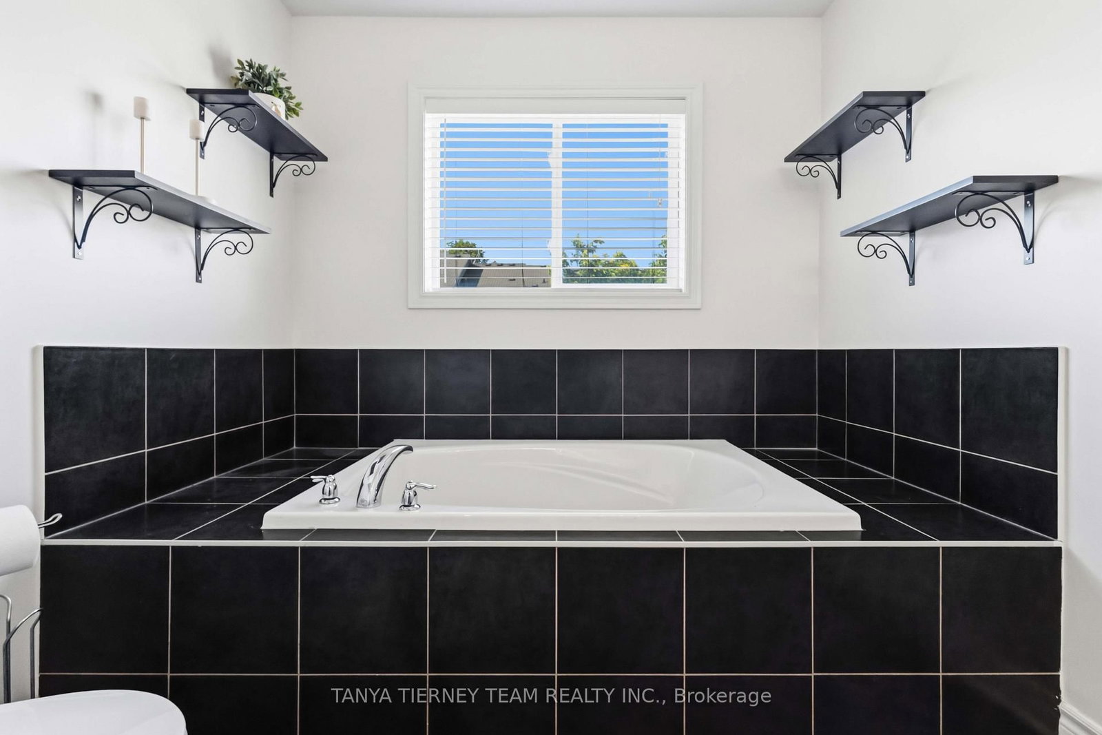 26 Chiswick Avenue • Whitby, ON photo 30