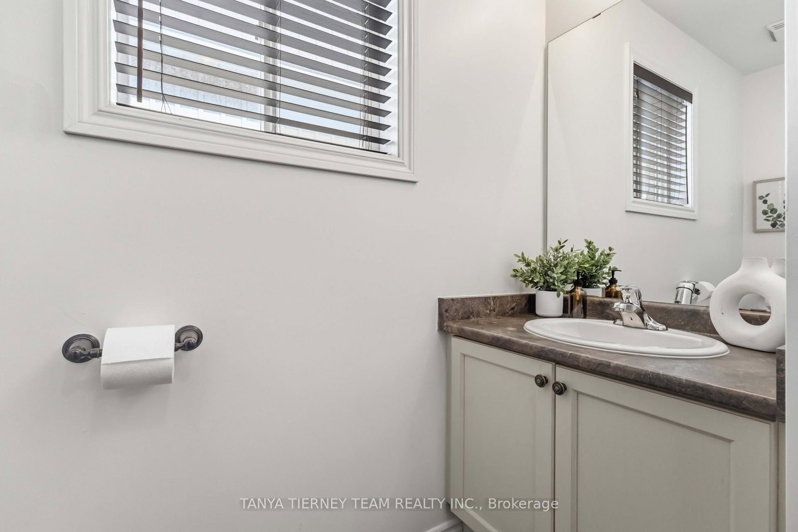 26 Chiswick Avenue • Whitby, ON photo 52