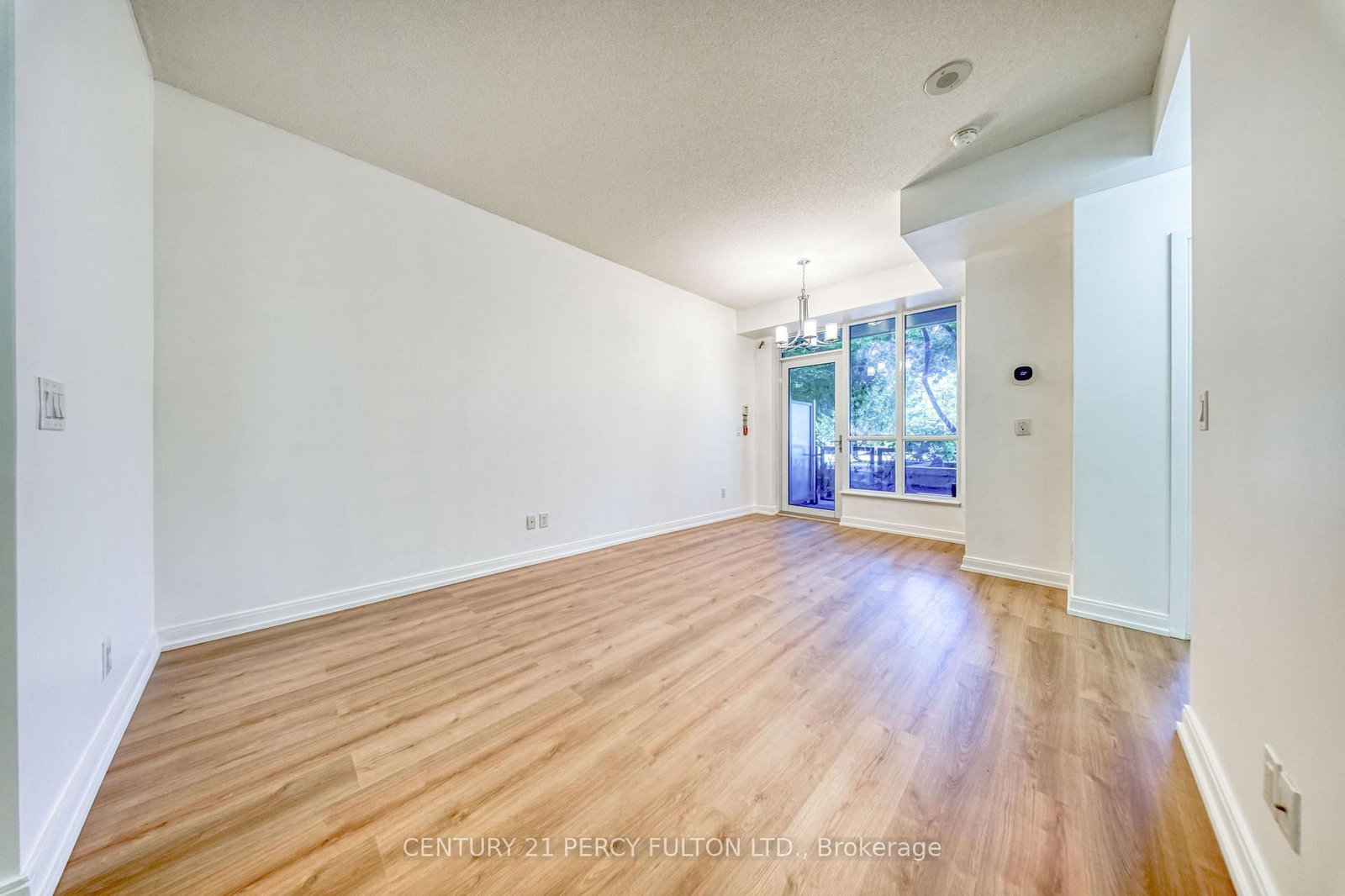 181 Village Green Square • #116 • Toronto, ON photo 15