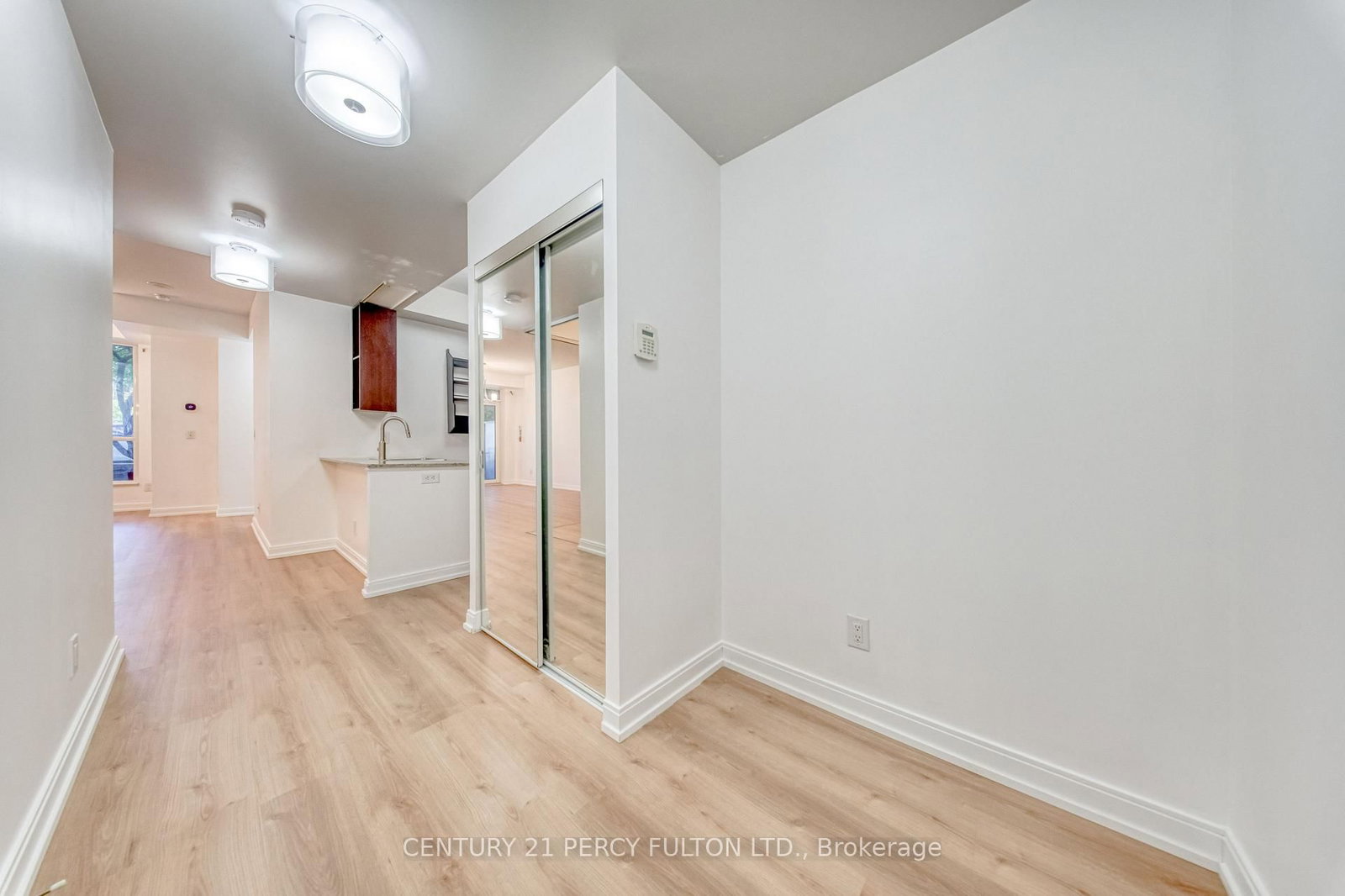 181 Village Green Square • #116 • Toronto, ON photo 7