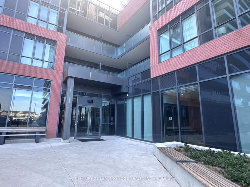 1514 - 2545 Simcoe Street N