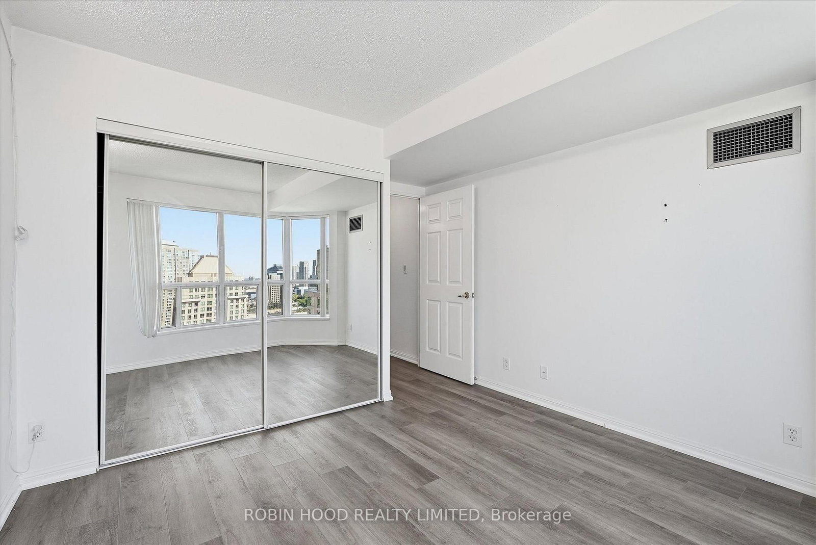 11 Lee Centre Drive • #PH109 • Toronto, ON photo 17