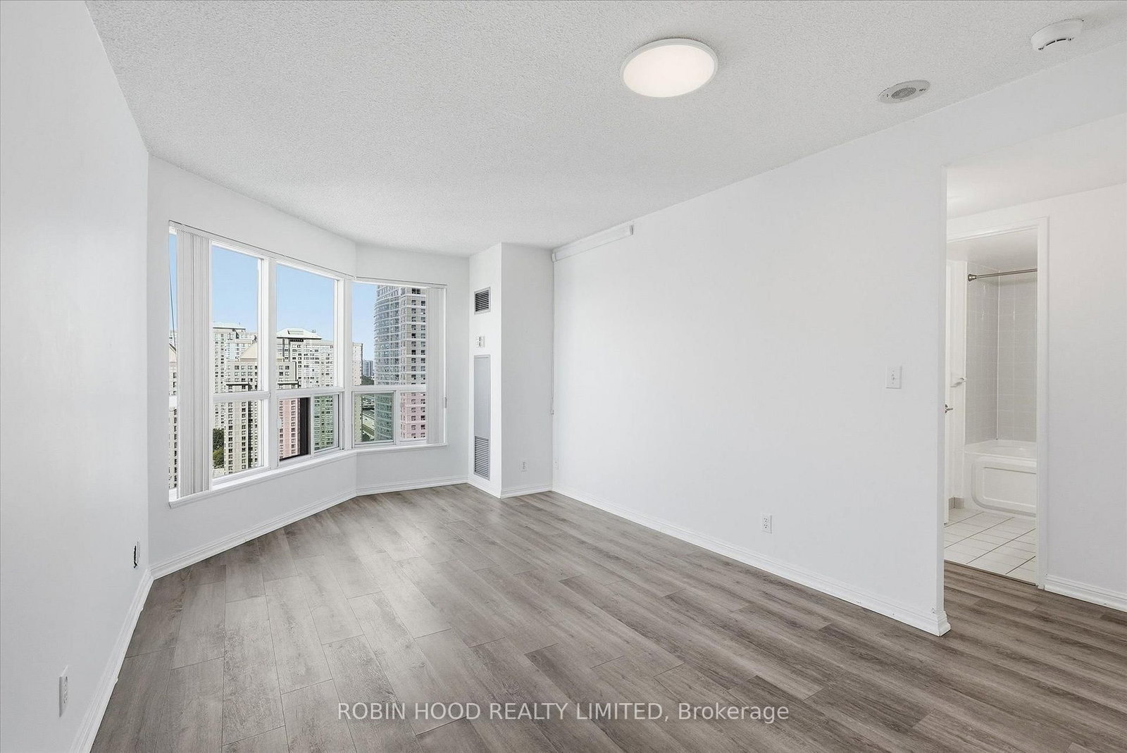 11 Lee Centre Drive • #PH109 • Toronto, ON photo 9
