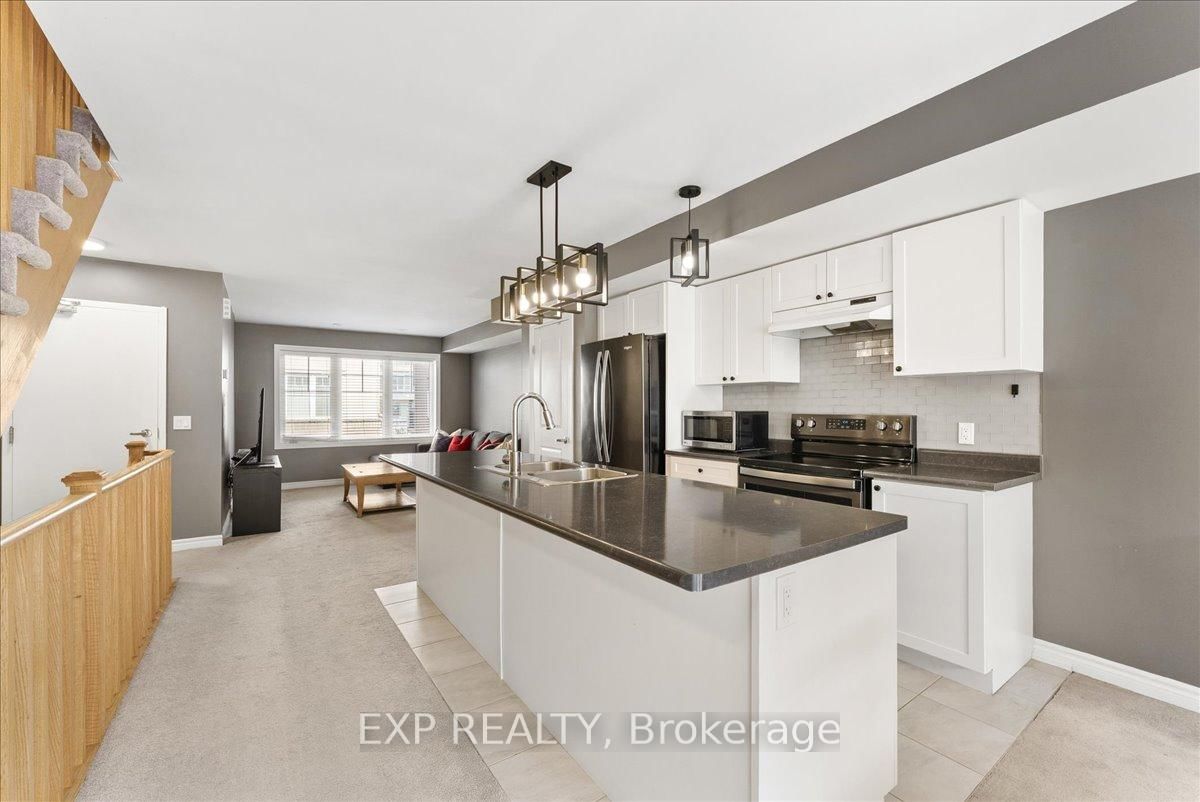2500 Hill Rise Court • #83 • Oshawa, ON photo 2