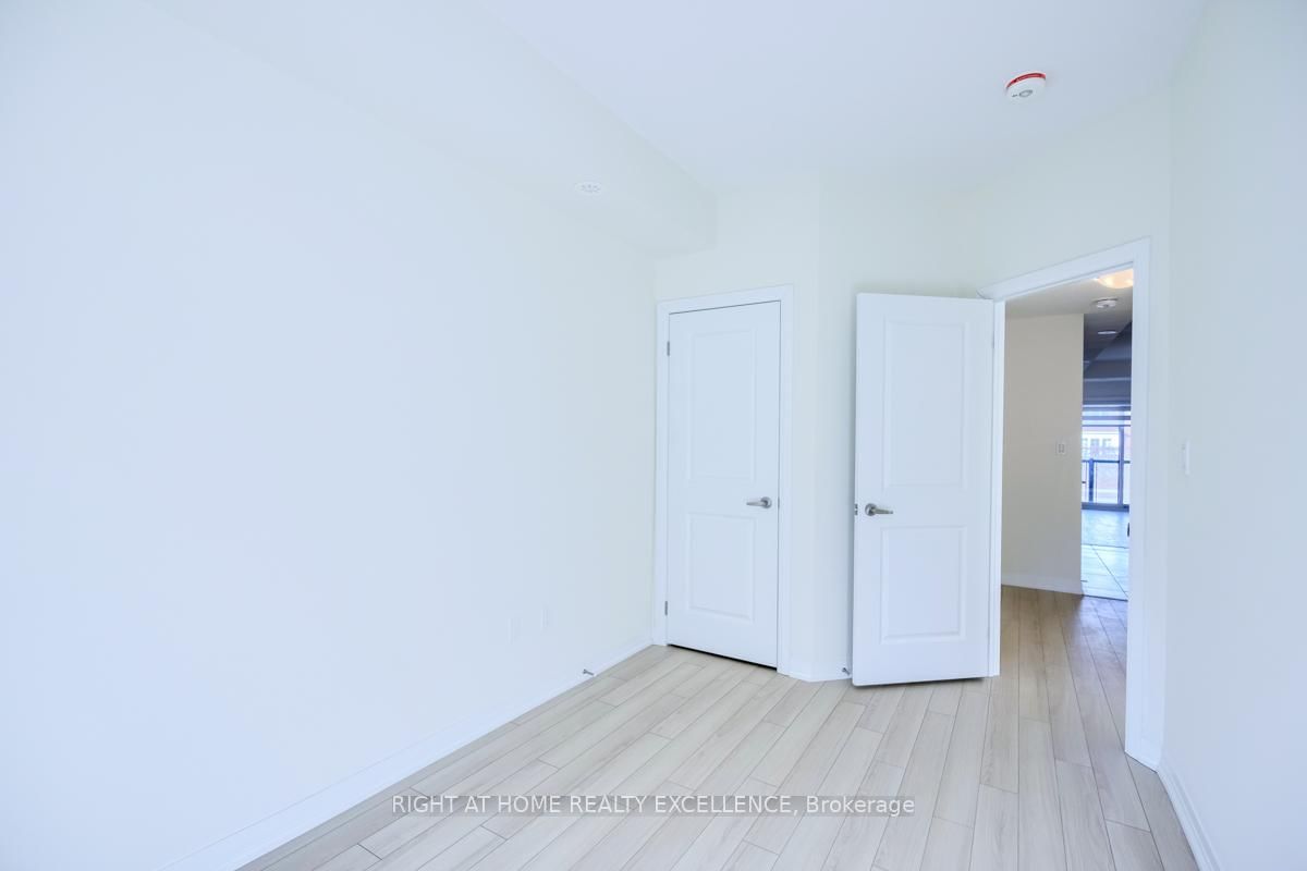 235 Mclevin Avenue E • #16 • Toronto, ON photo 12