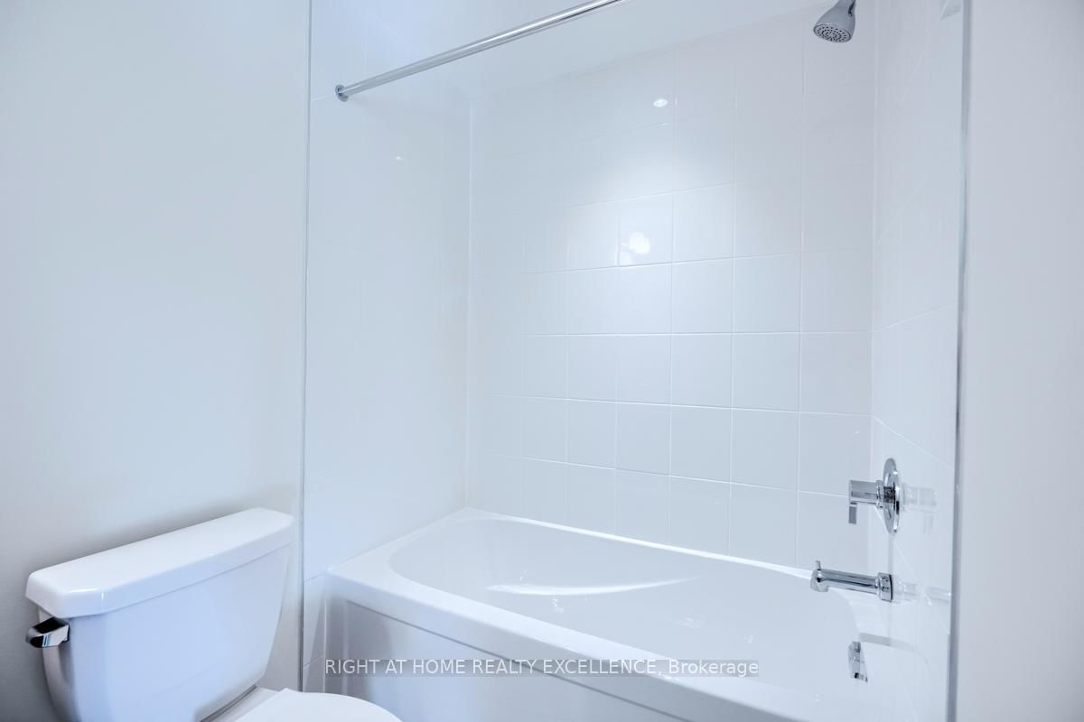 235 Mclevin Avenue E • #16 • Toronto, ON photo 21