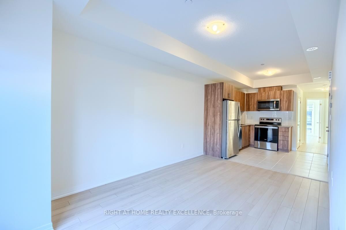 235 Mclevin Avenue E • #16 • Toronto, ON photo 5