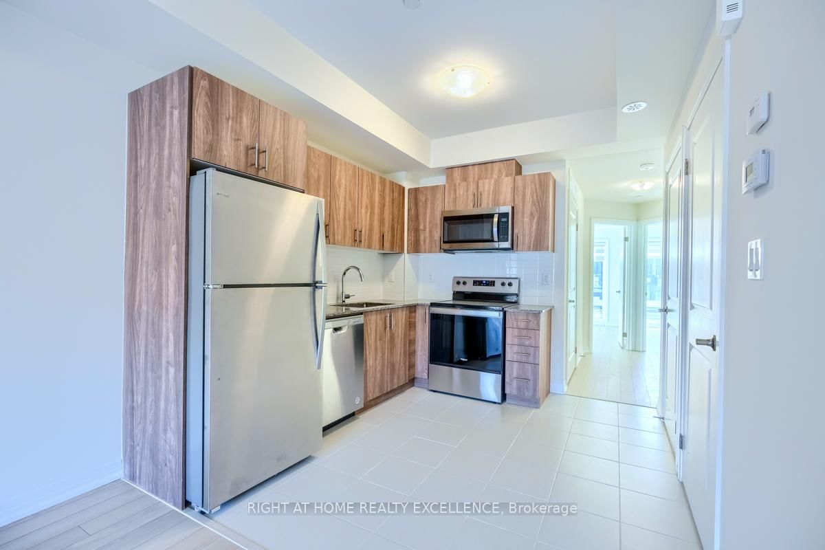 235 Mclevin Avenue E • #16 • Toronto, ON photo 9