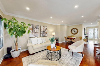 2 Primeau Avenue • Whitby, ON photo 7