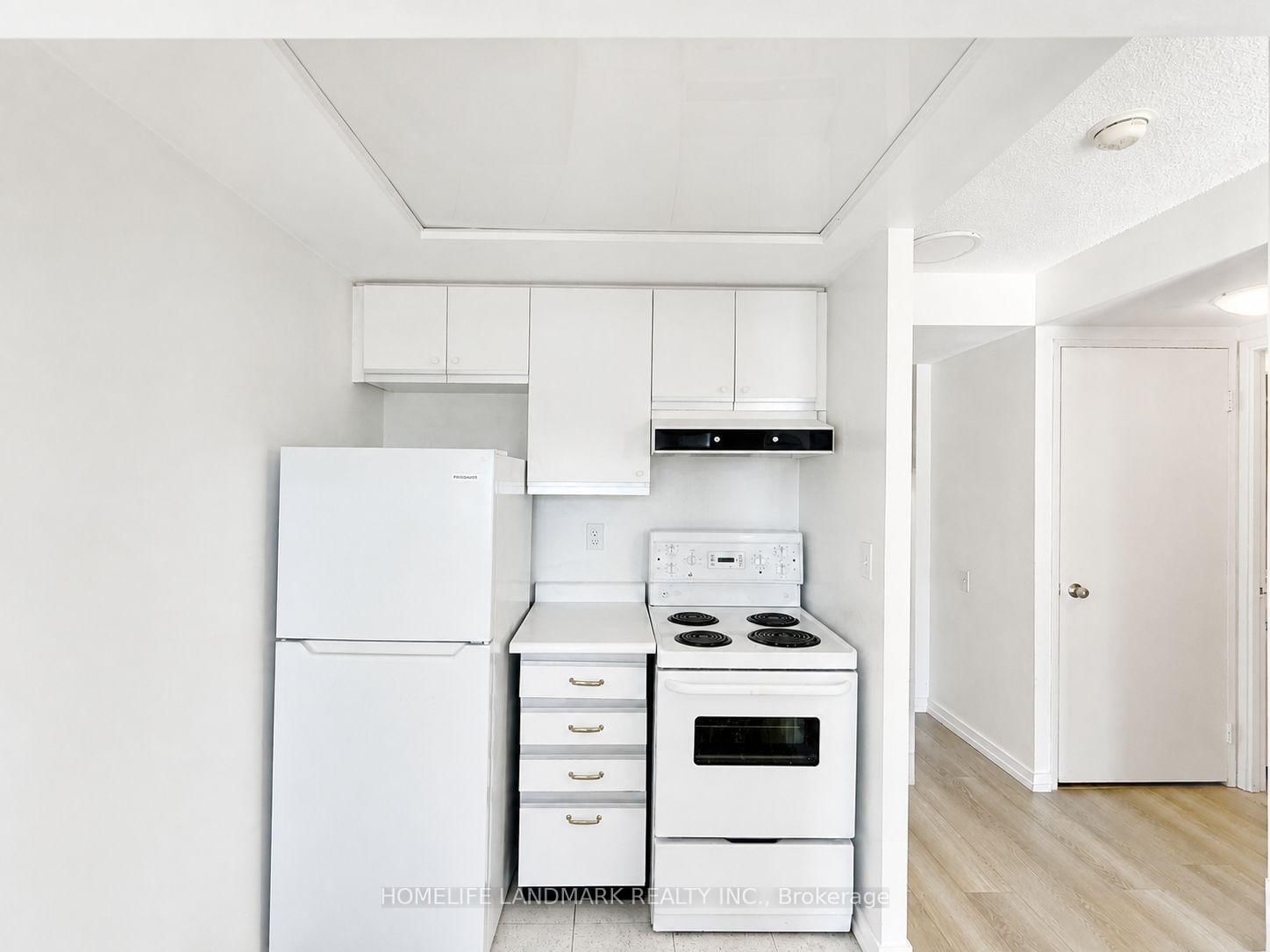 2460 Eglinton Avenue E • #917 • Toronto, ON photo 11