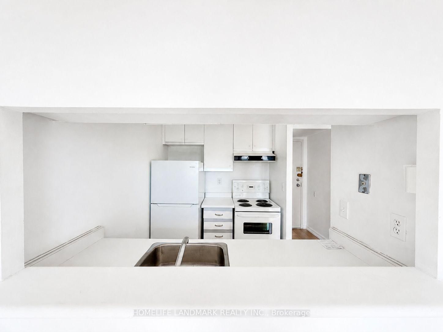 2460 Eglinton Avenue E • #917 • Toronto, ON photo 12