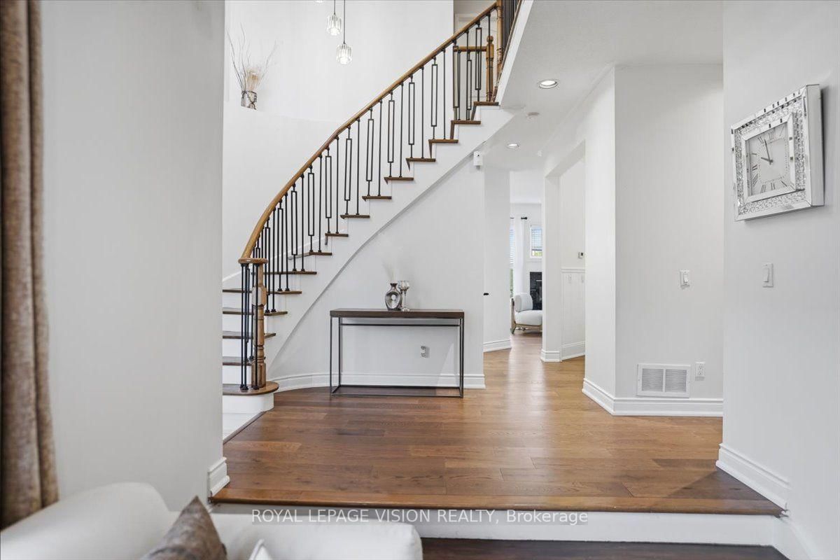 106 Copley Street • Pickering, ON photo 13