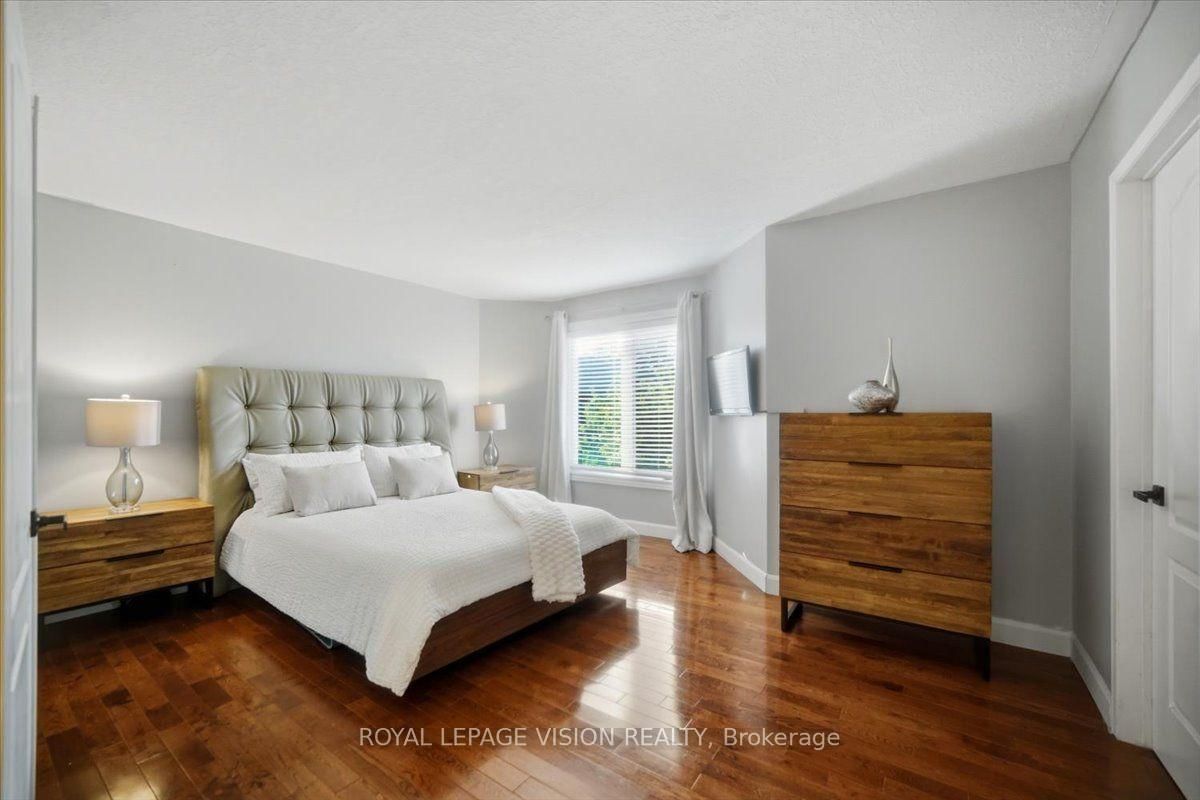106 Copley Street • Pickering, ON photo 17