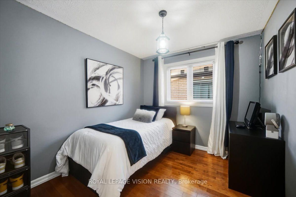 106 Copley Street • Pickering, ON photo 21