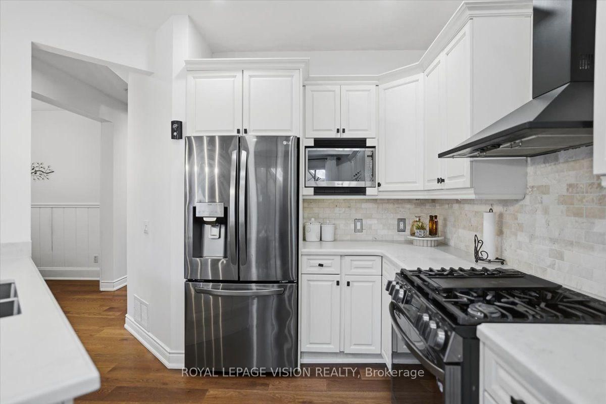 106 Copley Street • Pickering, ON photo 7