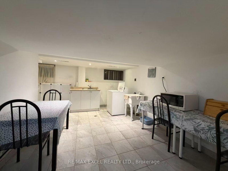 Bsmt - 56 Leafield Drive