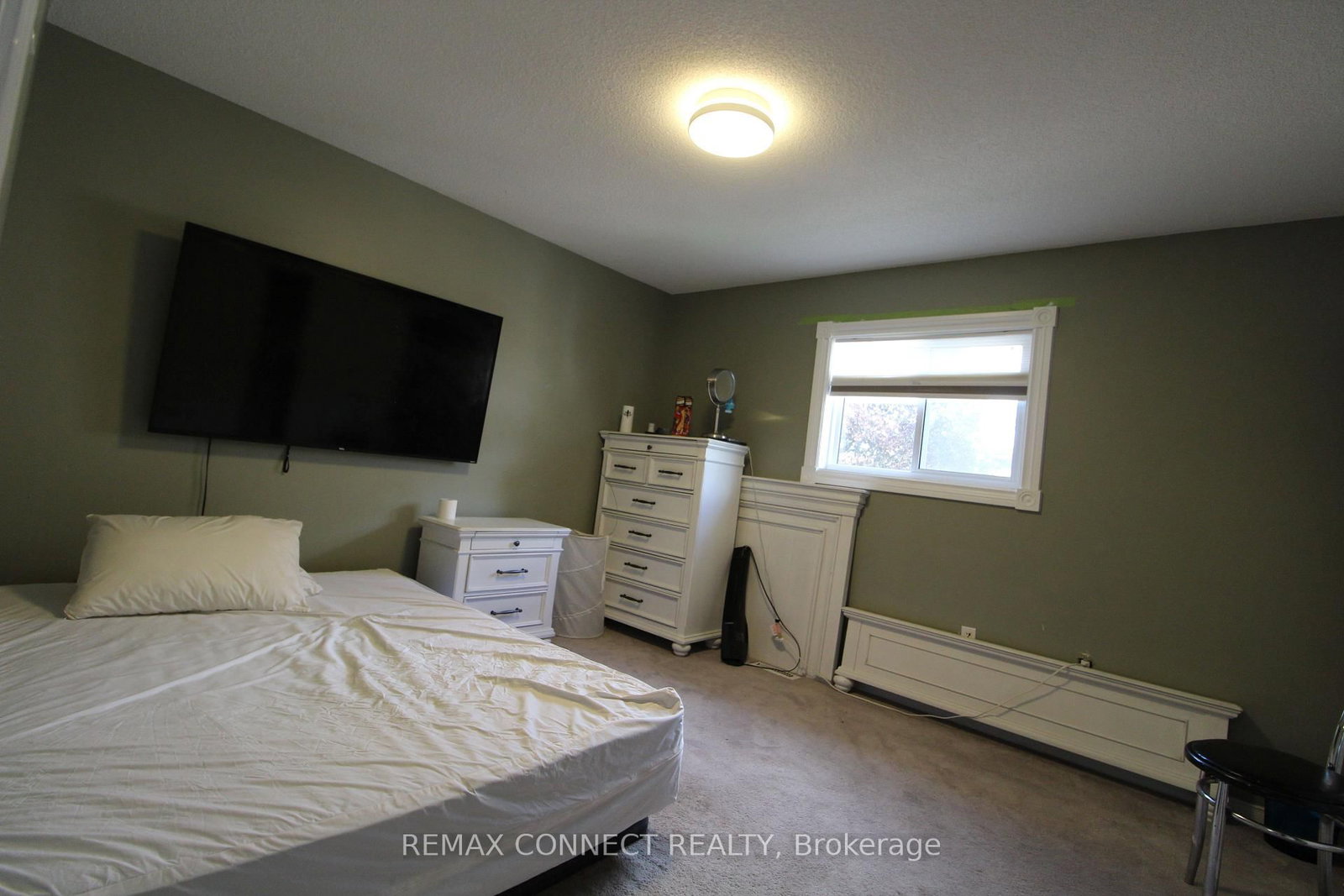 80 Kennett Drive • Whitby, ON photo 12