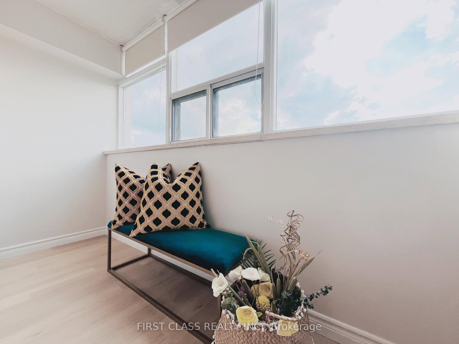 25 Silver Springs Boulevard • #1701 • Toronto, ON photo 4