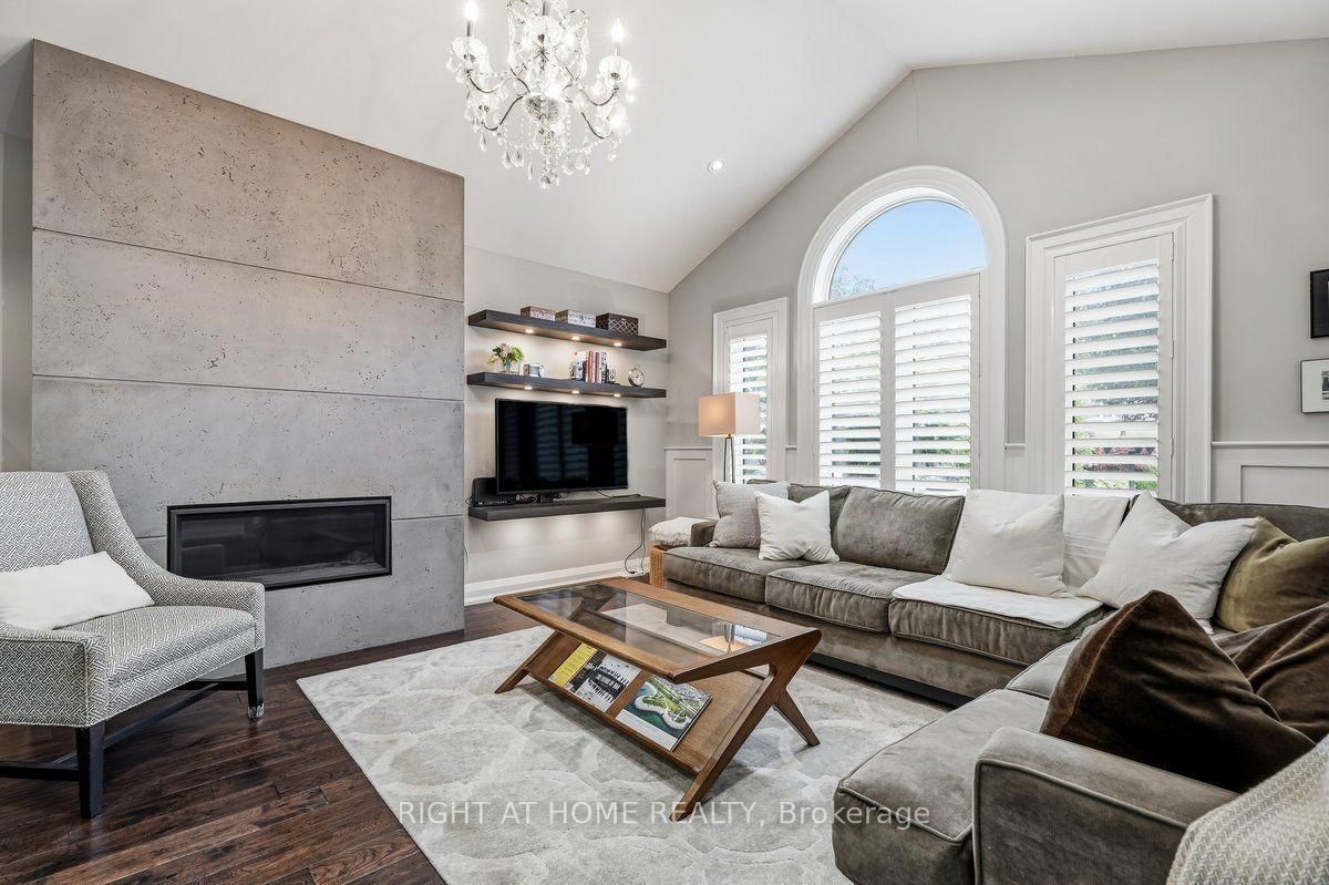22 Romac Drive • Toronto, ON photo 11