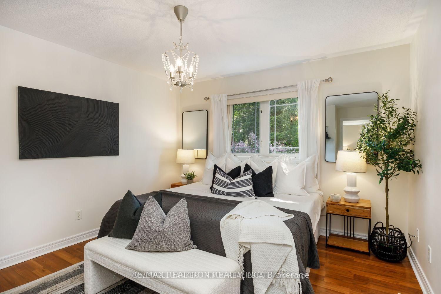 59 Harty Crescent, Ajax 4