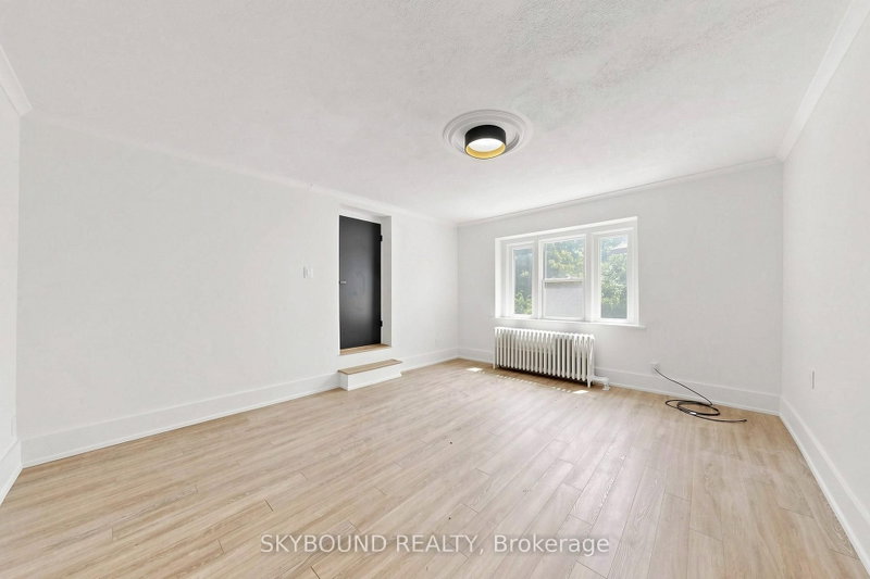 15 - 1165 Kingston Road