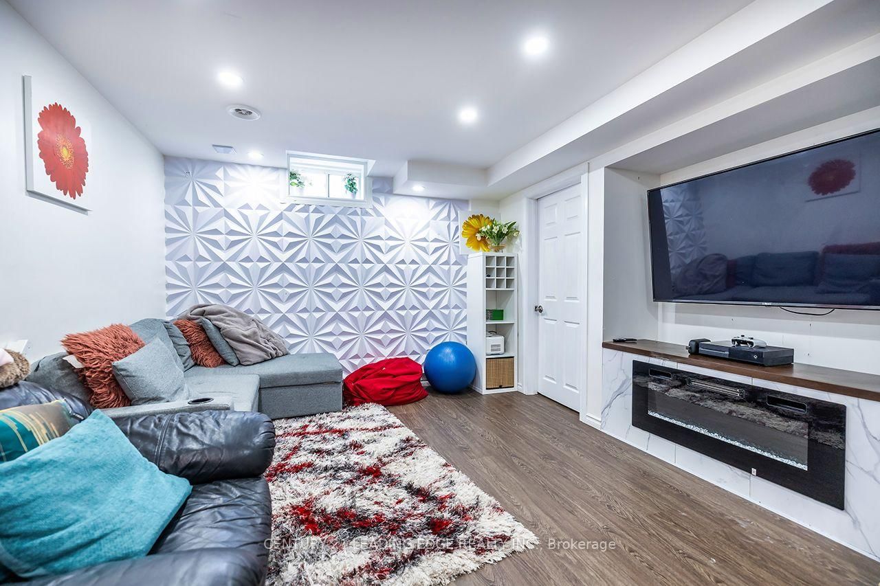 14 GUILDWOOD Drive • Clarington, ON photo 17