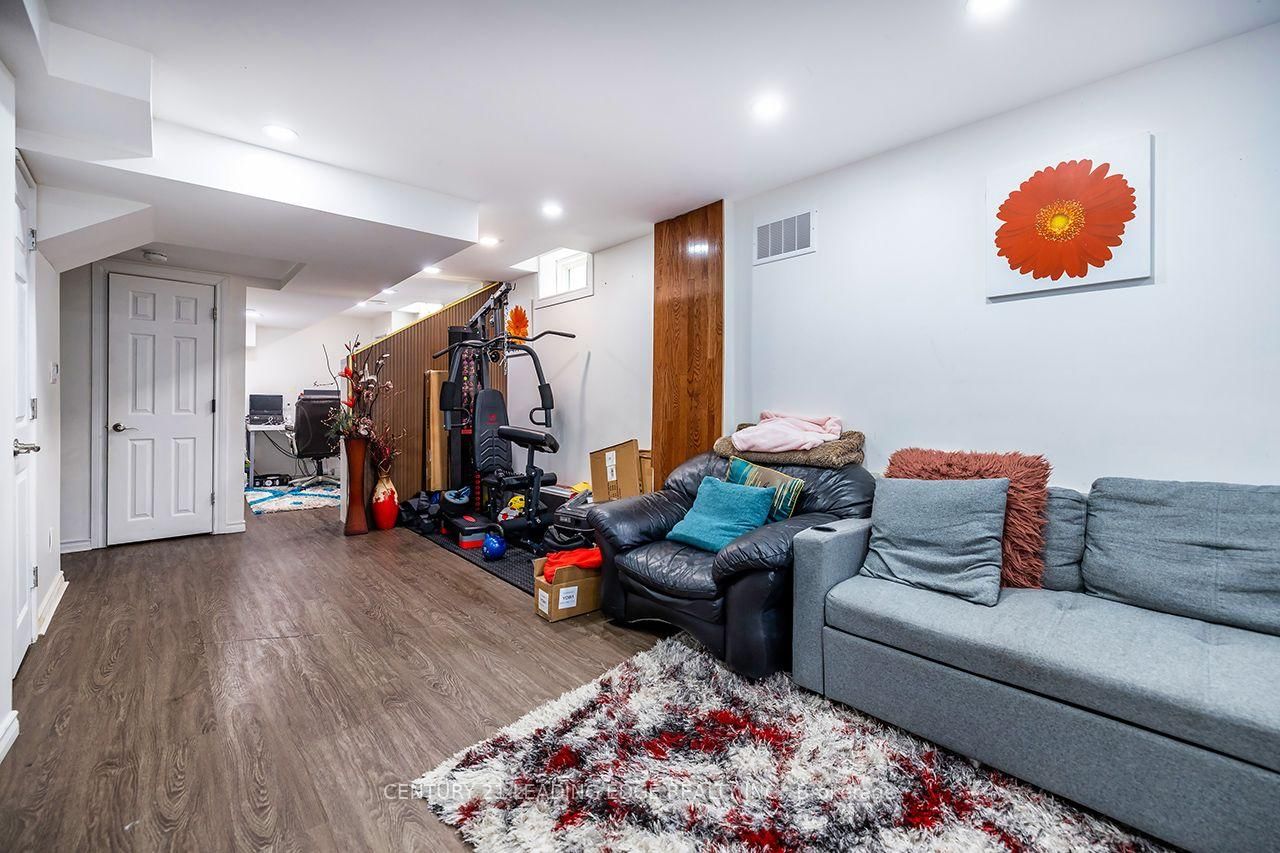 14 GUILDWOOD Drive • Clarington, ON photo 18